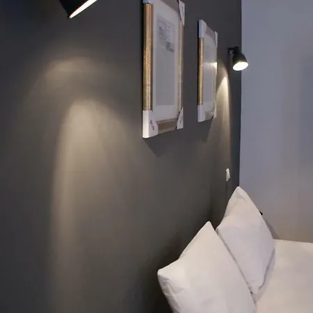 Urbanika Living - Central/ Old City 3 *